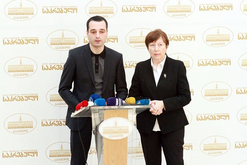 სევდია უგრეხელიძემ და ირაკლი აბესაძემ მერია ბიუჯეტის არამიზნობრივ ხარჯვაში დაადანაშაულეს
