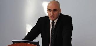 ნიკა მელია: მერია იქცა კლასიკურ კორუფციულ, ძალადობის და სუს-თან თანამშრომლობის ბუდედ