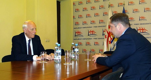 ალექსი პეტრიაშვილიმა და სერ გარი ჯონსონმა საქართველოში ბოლო დროს განვითარებულ პოლიტიკურ მოვლენებზე ისაუბრეს