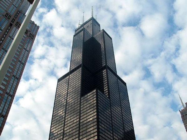 აშშ-ში ცათამბჯენ Sears Tower-ს ყიდიან 