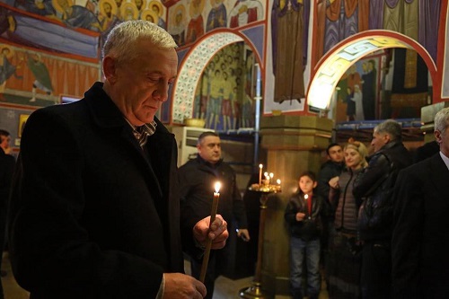 გიორგი ალიბეგაშვილი მართლმადიდებელ მრევლს ბზობას ულოცავს