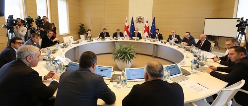 მთავრობისთვის ხელახალი ნდობის გამოცხადების საკითხი დღის წესრიგში არ დგას
