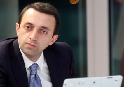 პრემიერი მთავრობისთვის ხელახალი ნდობის გამოცხადებაში პრობლემას ვერ ხედავს