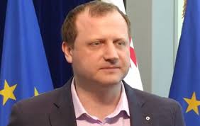 ,,ნაცმოძრაობა” მთავრობის ხარჯების შემცირებასა და სავიზო რეგულაციების გაუქმებას ითხოვს