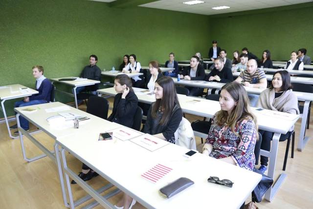 ტურიზმის ეროვნულმა ადმინისტრაციამ მოხალისეები გადაამზადა