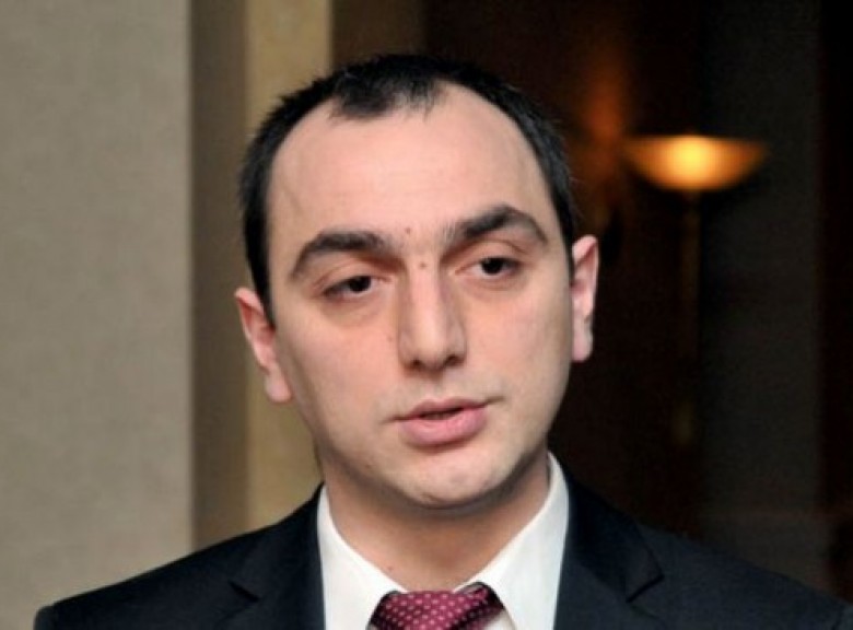 გიორგი ქადაგიძე: საშუალოვადიან პერიოდში ლარის გაცვლითი კურსის მხოლოდ მერყეობებია მოსალოდნელი