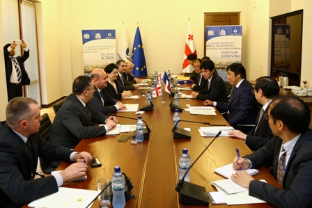 ნოდარ ხადური იაპონიის ფინანსთა მინისტრს შეხვდა