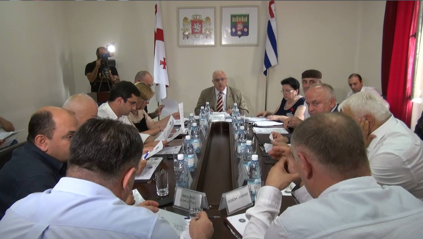 ავთანდილ ბერიძემ „ქამარი შემოიჭირა“