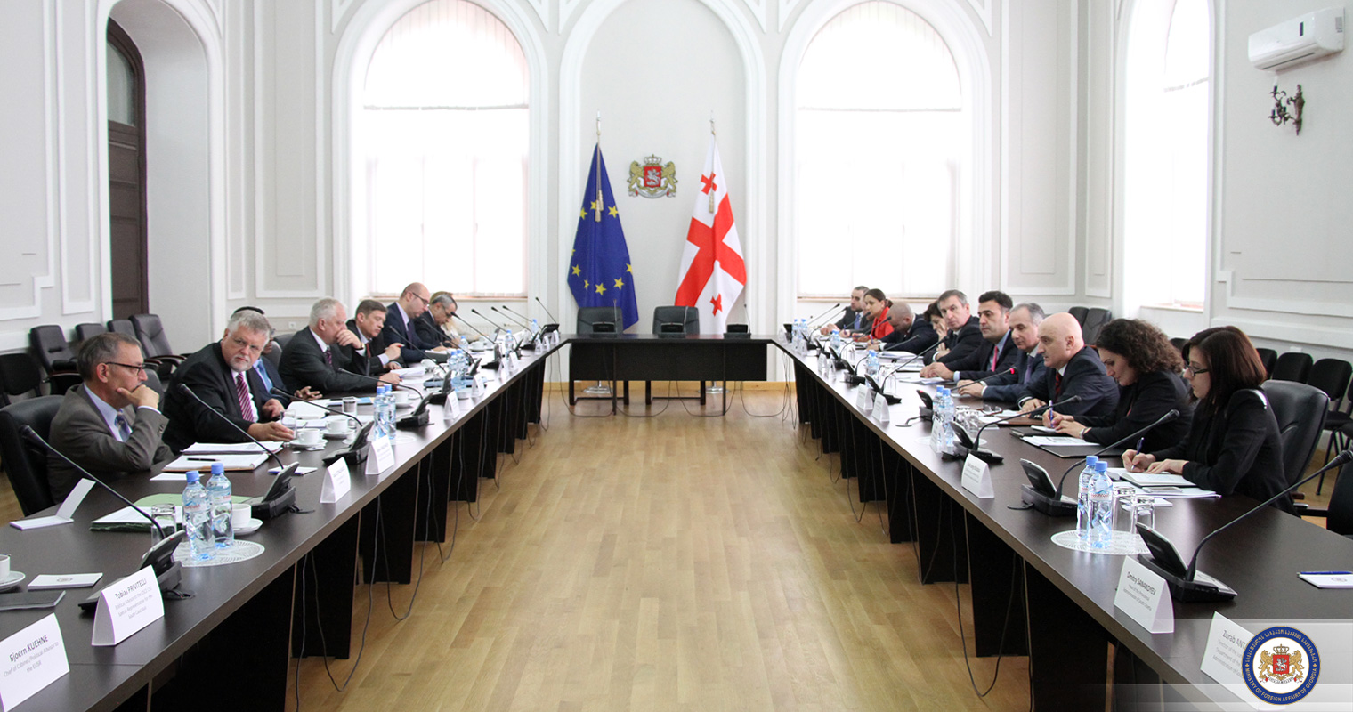 დავით დონდუა  ჟენევის მოლაპარაკების თანათავმჯდომარეებს შეხვდა