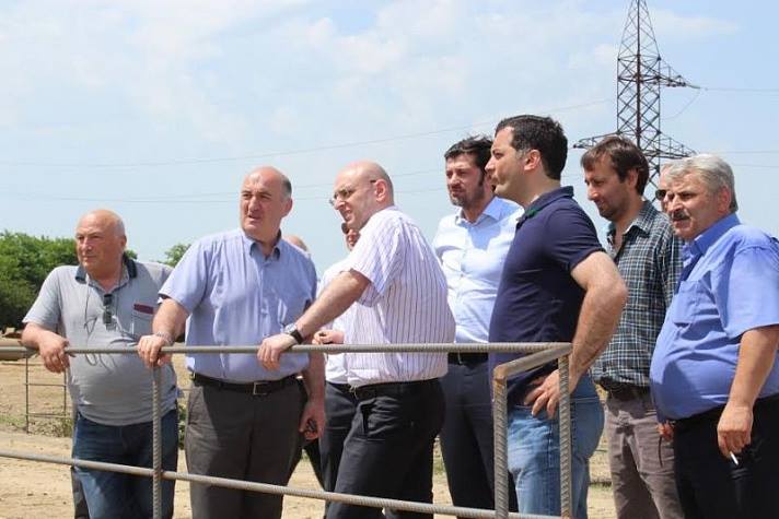 კახა კალაძე  აფხაზეთში ,,ჩერნომორენერგოს” გენერალურ დირექტორს შეხვდა