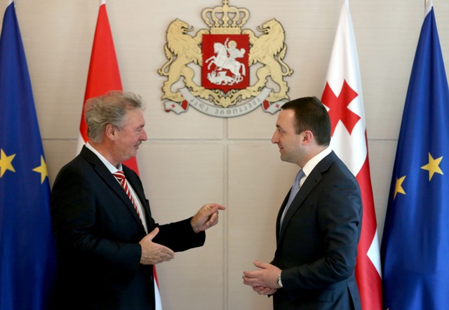    ორმხრივი ურთიერთობების სტრატეგიული საკითხები და სამომავლო პერსპექტივები განიხილეს  ირაკლი ღარიბაშვილის და ჟან ასელბორნის შეხვედრაზე