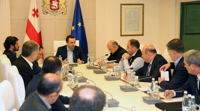 ირაკლი ღარიბაშვილი კერძო სექტორის უპრეცედენტო აქტივობას მიესალმება