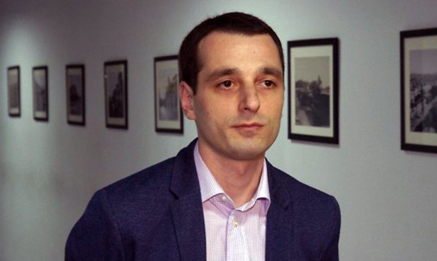 ირაკლი აბესაძე: მერიის და საკრებულოს თანამდებობის პირების შენახვის 88 მილიონიან ბიუჯეტს არაფერი მოკლებია