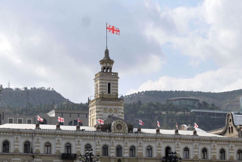 საკრებულოში თბილისის მერის ხელმძღვანელობით დახურული სხდომა იმართება 