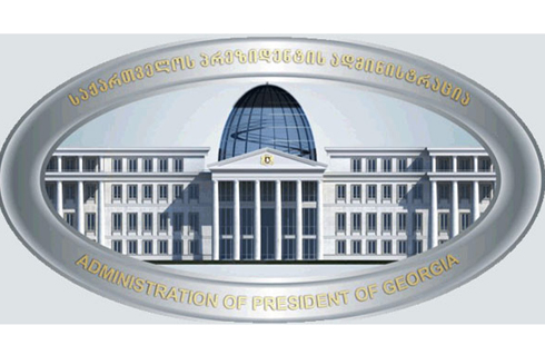 პრეზიდენტის ადმინისტრაციას ტუსკის ვიზიტის გადადებაზე წერილობითი დასტური ჯერ არ მიუღია