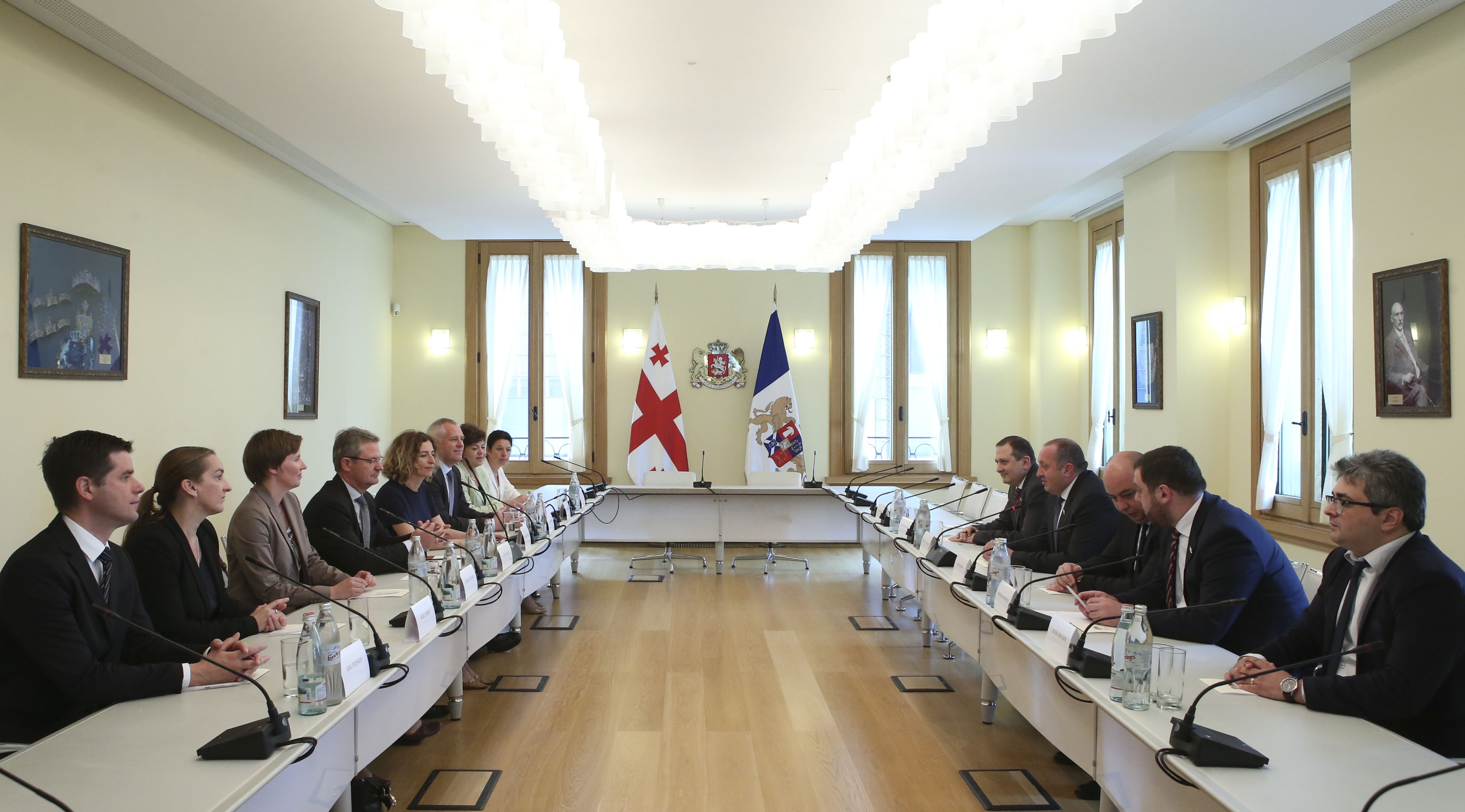 საქართველოს პრეზიდენტი გერმანიის უმაღლესი აუდიტორული ორგანოს პრეზიდენტს შეხვდა