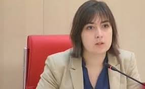 თაქთაქიშვილი გომელაურისგან დაინტერესდა მისი მთავარი ამოცანა ქვეყნის უსაფრთხოებაზე ზრუნვა, თუ ივანიშვილის პირადი უსაფრთხოების დაცვაა