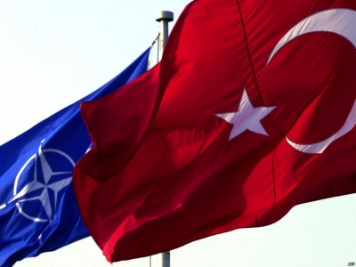 NATO-მ თურქეთს, ისლამური სახელმწიფოს წინაააღმდეგ ბრძოლაში, სრული მხარდაჭერა აღუთქვა
