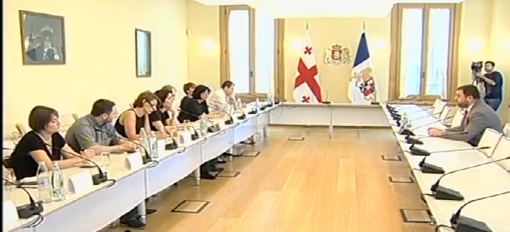 პრეზიდენტის ადმინისტრაციაში ეროვნული ბანკის შესახებ კანონში დაგეგმილ ცვლილებებთან დაკავშირებით მსჯელობენ 