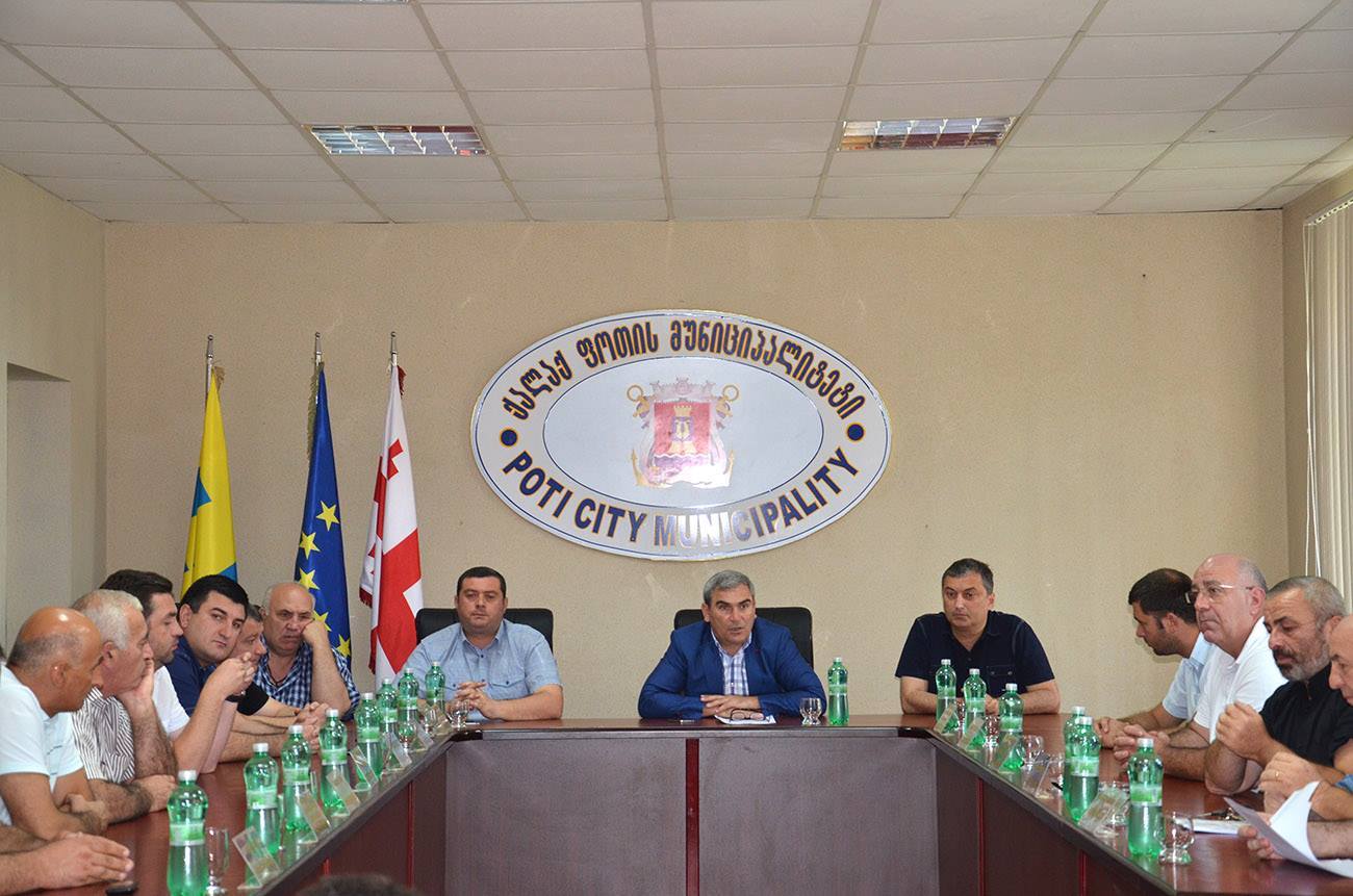ფოთში თევზჭერის სფეროში არსებული პრობლემები და თევზის რესურსის მდგრადი მოპოვების საკითხები განიხილეს 