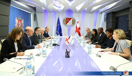 ფინანსთა მინისტრი ნოდარ ხადური მსოფლიო ბანკის ახალ რეგიონულ დირექტორს შეხვდა