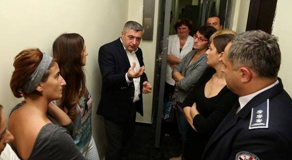 კახა კახიშვილმა ბათუმის N3 დაწესებულება ჟურნალისტებთან ერთად დაათვალიერა