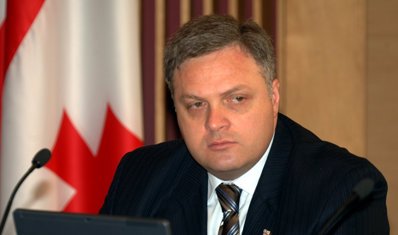 ,,ნაციონალური მოძრაობა" ქვეყანაში მიმდინარე მოვლენებთან დაკავშირებით, პარლამენტისგან რეზოლუციის მიღებას ითხოვს