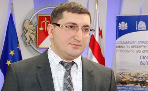 ფინანსთა მინისტრის მოადგილე განმარტავს რატომ არ გაიზრდება პენსიები 2016 წელს 