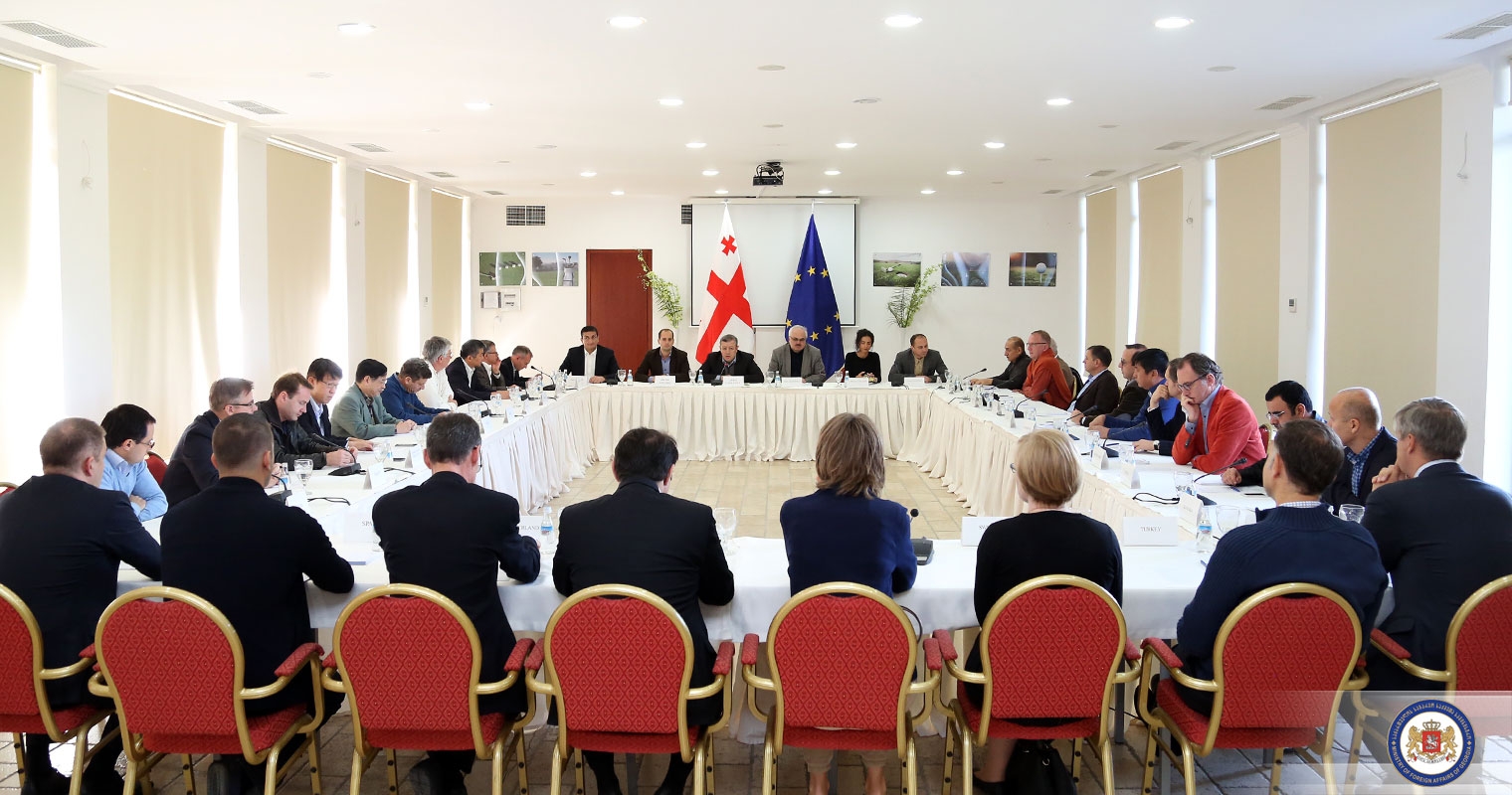 საგარეო საქმეთა მინისტრმა ელჩებს კაჭრეთში უმასპინძლა 
