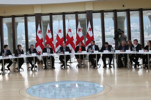 საქართველოს პრეზიდენტი სამხრეთ კავკასიაში NATO-ს სპეციალურ წარმომადგენელს ჯეიმს აპატურაის შეხვდა