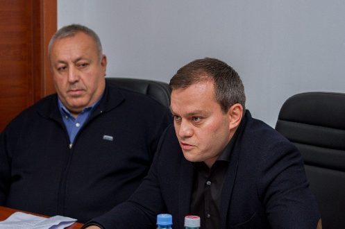 ირაკლი აბუსერიძემ მოსახლეობას გაწეული საქმიანობის შესახებ ანგარიში პრეზენტაციის სახით წარუდგინა
