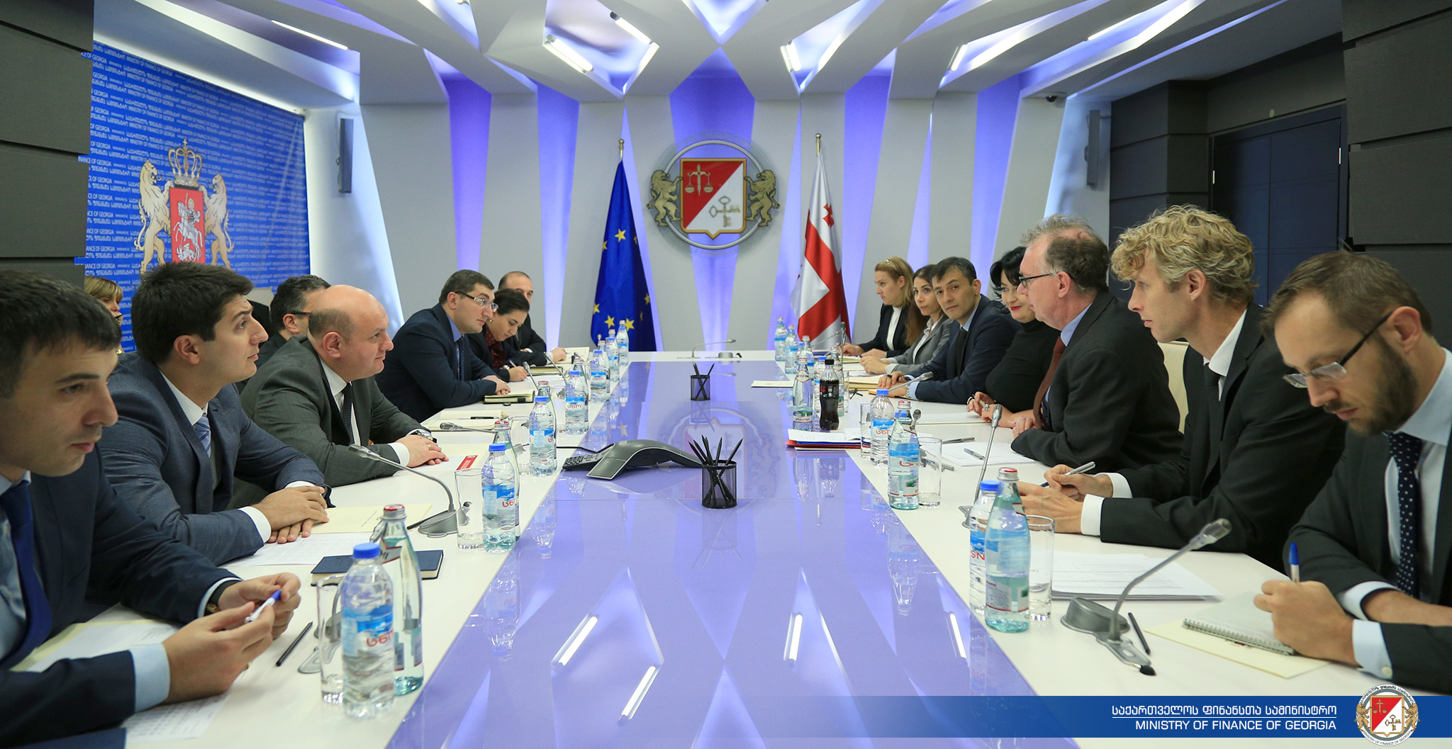 ფინანსთა მინისტრი ნოდარ ხადური საერთაშორისო სავალუტო ფონდის მისიას შეხვდა
