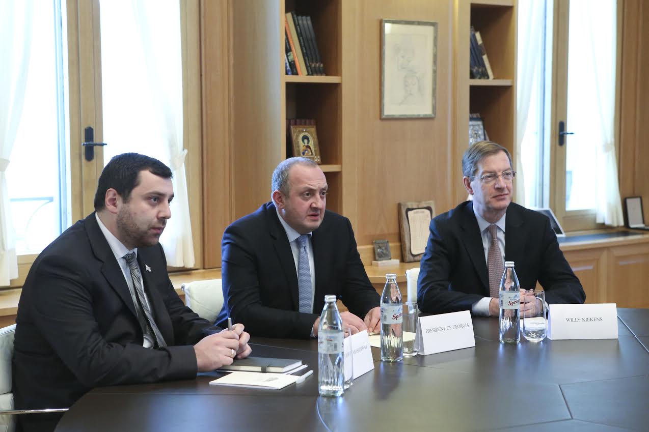 საქართველოს პრეზიდენტი საერთაშორისო სავალუტო ფონდის მისიის წარმომადგენლებს შეხვდა