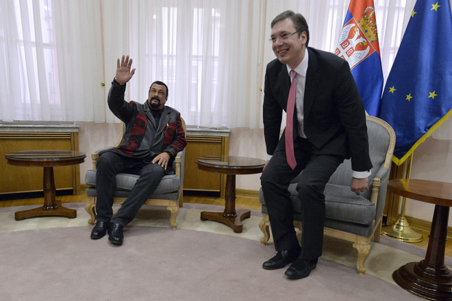 სიგალს სერბეთში პოლიციის მომზადება შესთავაზეს