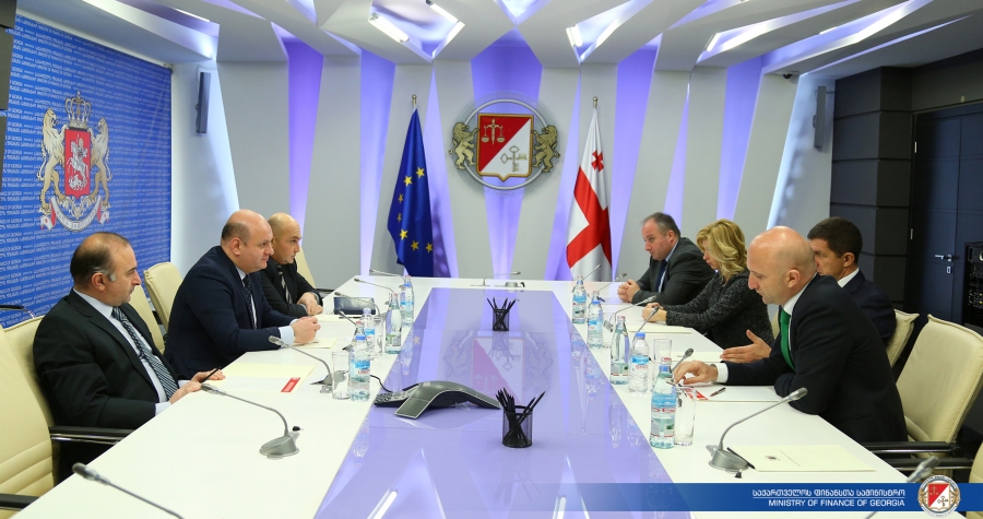 ფინანსთა მინისტრი ნოდარ ხადური „ვითიბი ბანკის“ სამეთვალყურეო საბჭოს წევრს, მიხეილ ოსეევსკის შეხვდა