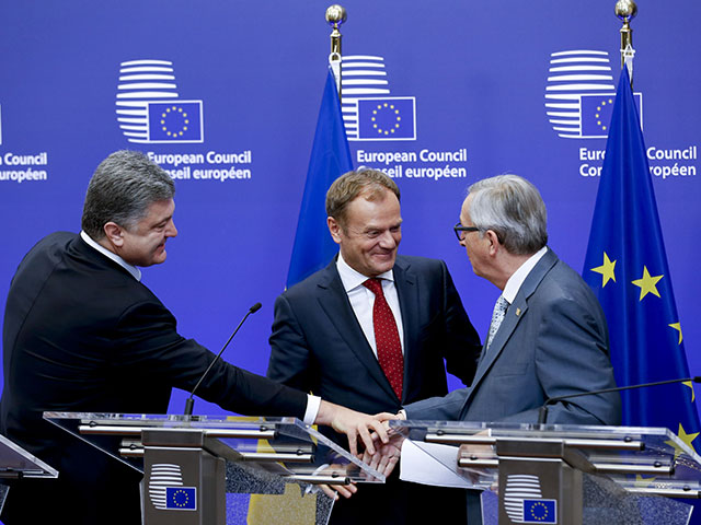 პოროშენკო: ვიზალიბერალიზაცია ყირიმისა და დონბასს დაგვაბრუნებინებს