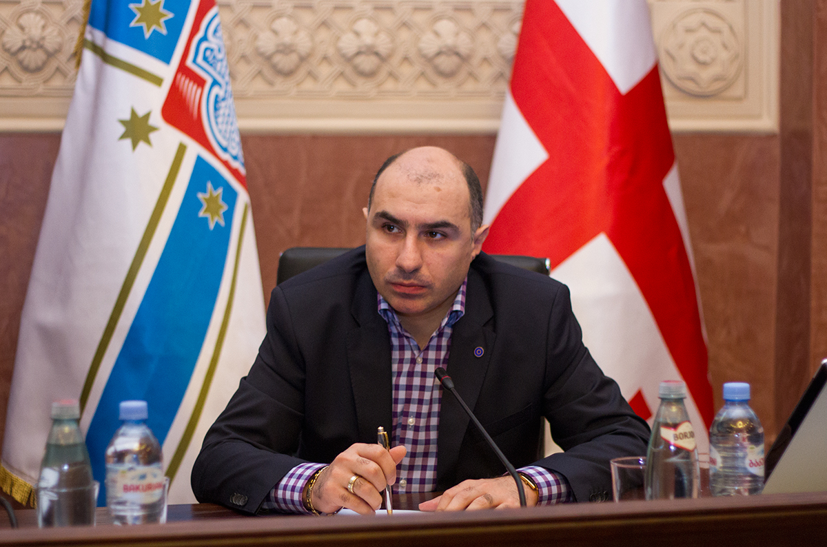 იურიდიულ საკითხთა კომისიის სხდომაზე 11 საკითხი განიხილეს