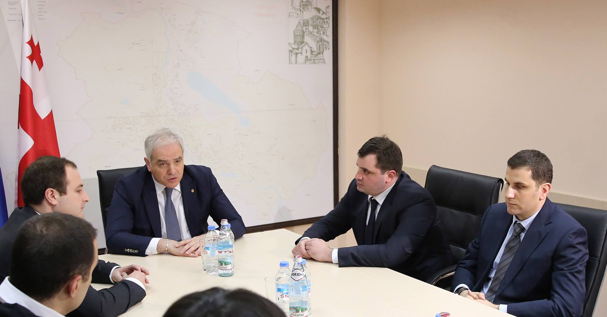 შსს მინისტრმა თბილისის პოლიციის დეპარტამენტის  თანამშრომლებს ახალი ხელმძღვანელი  წარუდგინა