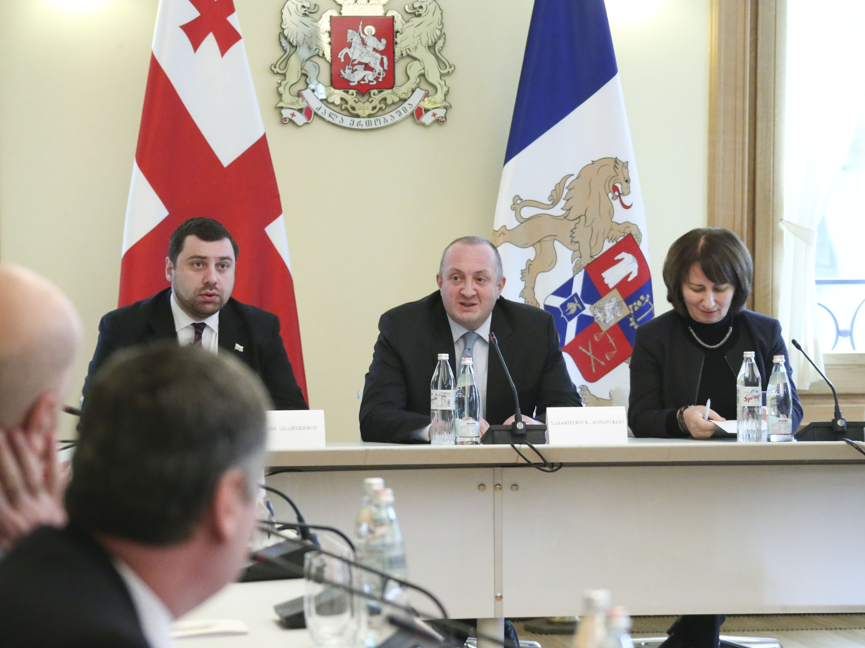 საქართველოს პრეზიდენტი საარჩევნო კოდექსთან დაკავშირებით ინტერპარტიულ ჯგუფს შეხვდა