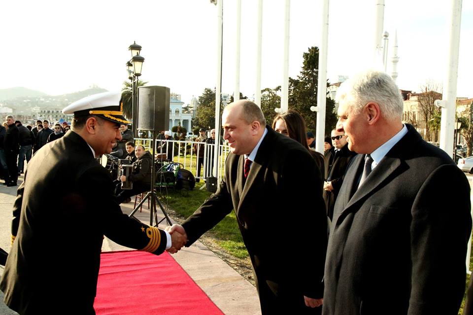 ბათუმის პორტში ნატო-ს სამხედრო ხომალდების საზეიმო დახვედრის ღონისძიება გაიმართა