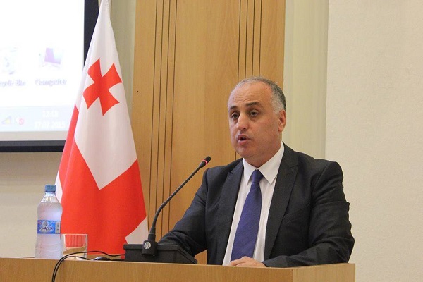 ხუნდაძე: პორნო-საიტების ხელმისაწვდომობა ბავშვებისთვის უნდა აიკრძალოს და მოზარდებისთვის ფასიანი გახდეს 