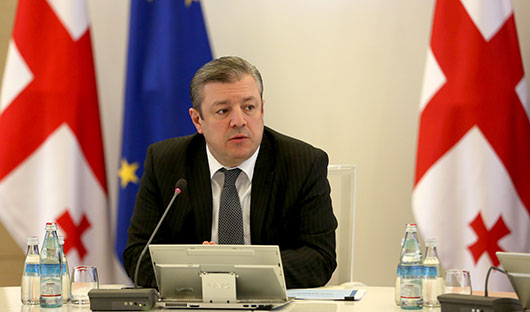 პრემიერი:  თავდაცვის მინისტრის მიმართ ბრალდებები მიუღებელია და ჩირქს სცხებს მთლიანად მთავრობას
