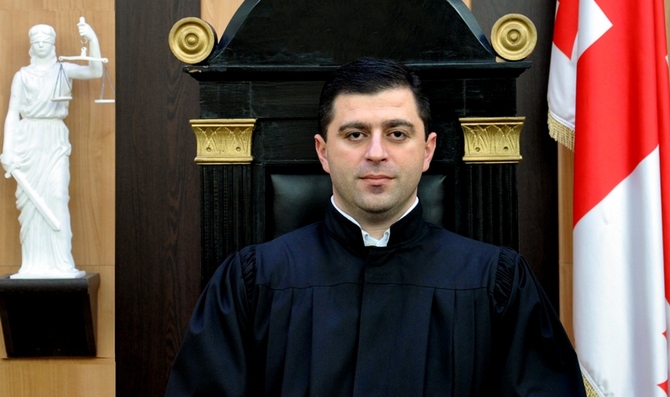 მამუკა ახვლედიანი ტესტების სკანდალის ახალ დეტალებზე საუბრობს