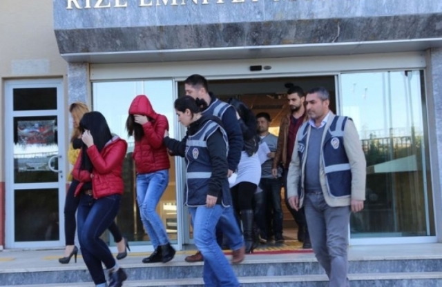 პროსტიტუციის ბრალდებით, თურქეთიდან, ქართველი ქალები გამოაძევეს
