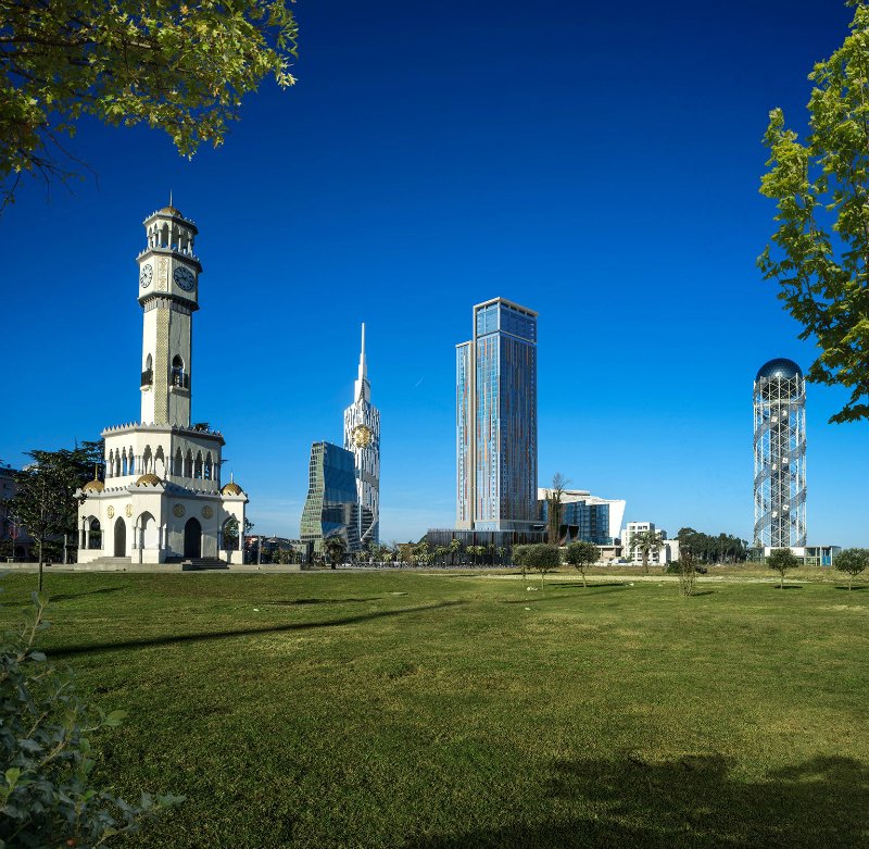 საქართველოში ყველაზე მაღალი შენობის Porta Batumi Tower-ის მშენებლობა  2016 წლის ზაფხულში დასრულდება