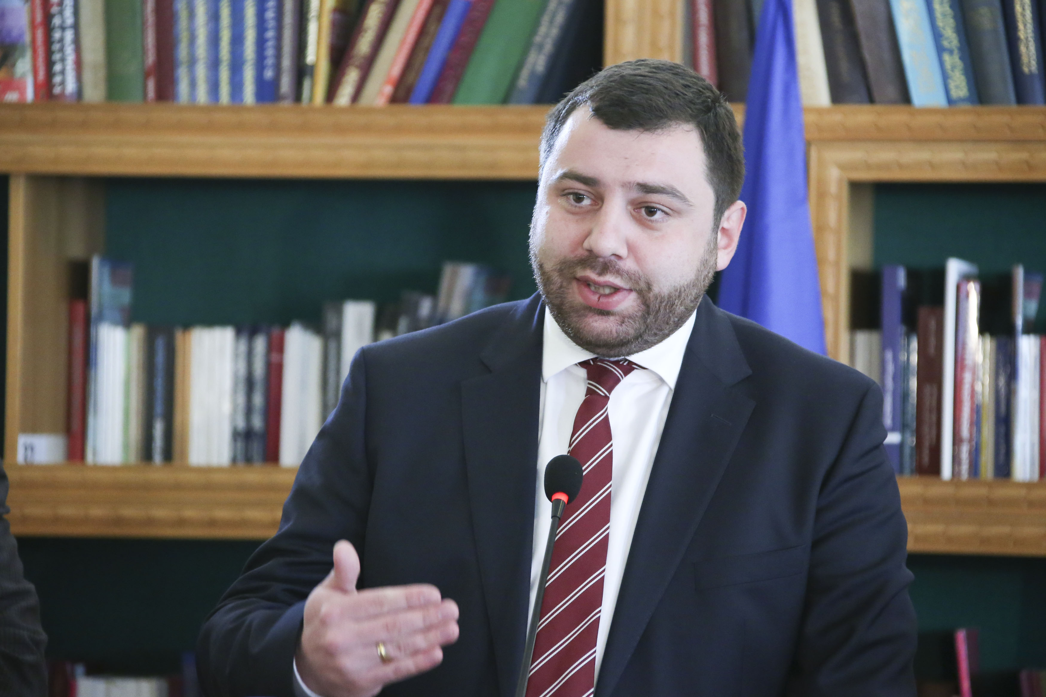 გიორგი აბაშიშვილმა "სახელმწიფო მოწყობის საპრეზიდენტო კოლეგიუმის“ საჯარო ლექციების რეგიონული ციკლი გახსნა