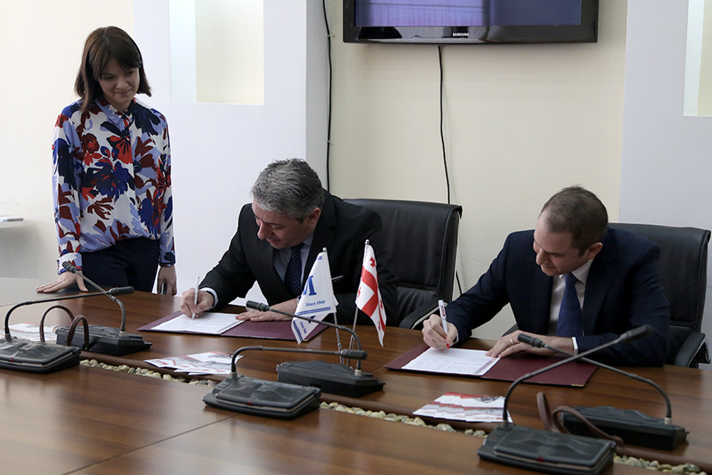 ს/ს საქართველოს რკინიგზის შვილობილ კომპანია „ტრანს კავკასუს ტერმინლსსა„ და კომპანია LAM- ს შორის მემორანდუმი გაფორმდა