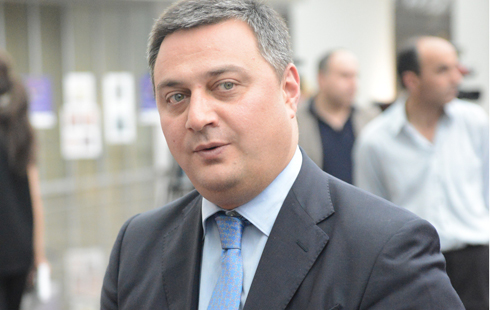 ვიქტორ დოლიძე EPP-ის პრეზიდენტზე:  მე არ ვიცი, ეს განცხადება მას ოდესიდან დაუწერეს თუ თბილისიდან
