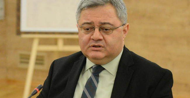 დავით უსუფაშვილი გიორგი კვირიკაშვილს ხვდება