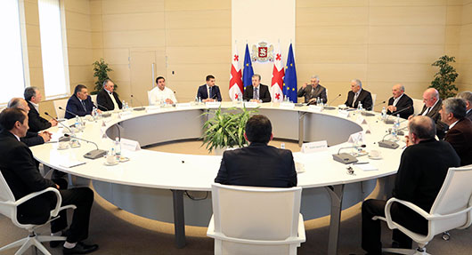 პრემიერ–მინისტრი საქართველოს აზერბაიჯანელ უხუცესთა საბჭოს წევრებს შეხვდა